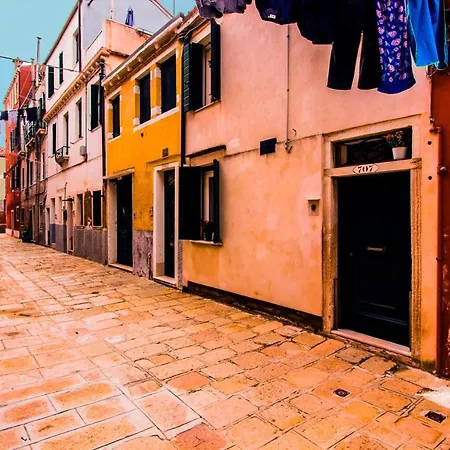 Cozy House-close To Biennale And St. Mark Square * Venedig