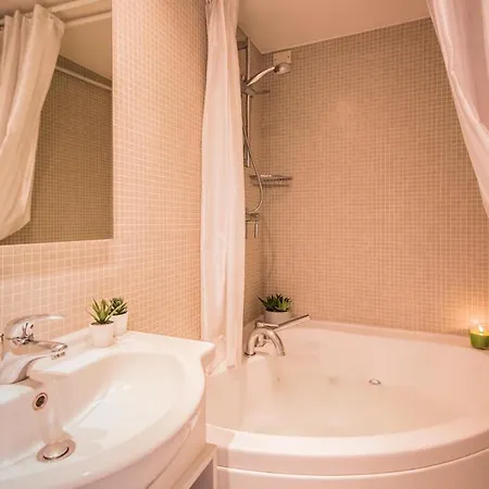 Cozy House-close To Biennale And St. Mark Square Venedig
