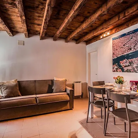 Cozy House-close To Biennale And St. Mark Square Сasa de vacaciones *