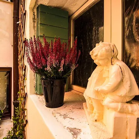Cozy House-close To Biennale And St. Mark Square Сasa de vacaciones Venecia