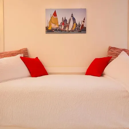 Cozy House-close To Biennale And St. Mark Square Feriehus *