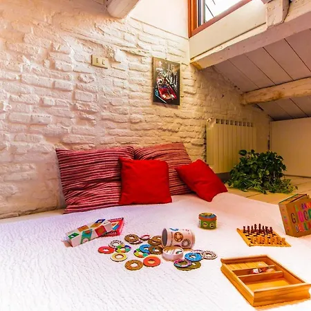 Cozy House-close To Biennale And St. Mark Square Сasa de vacaciones *